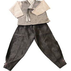Traditional Two-Piece Hanbok Set in Silver and Cream